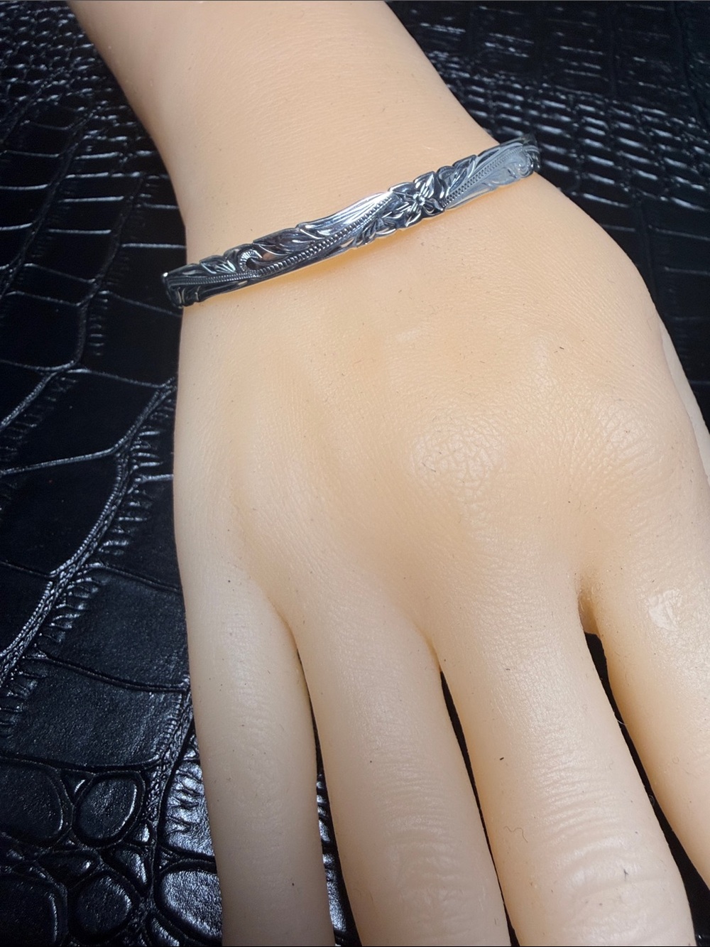 Sterling Silver Hawaiian Bangle Bracelet